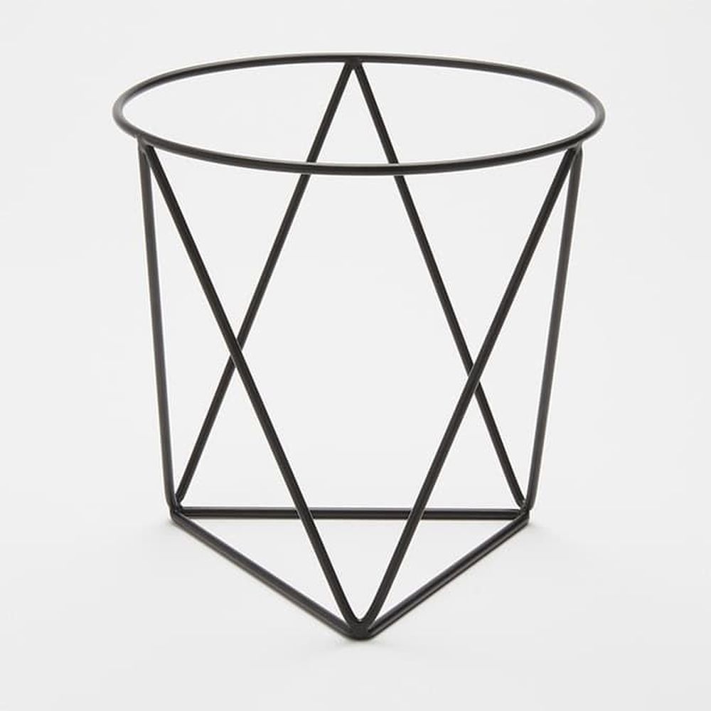 American Metalcraft Black Geometric Pizza Stand, 7 x 7 inch