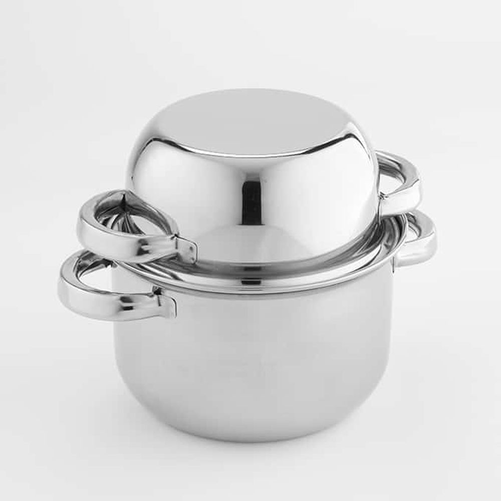 American Metalcraft Stainless Steel 64 Ounce Mussel Server With Lid, 7 Inch Dia. X 6-3/4 Inch Height