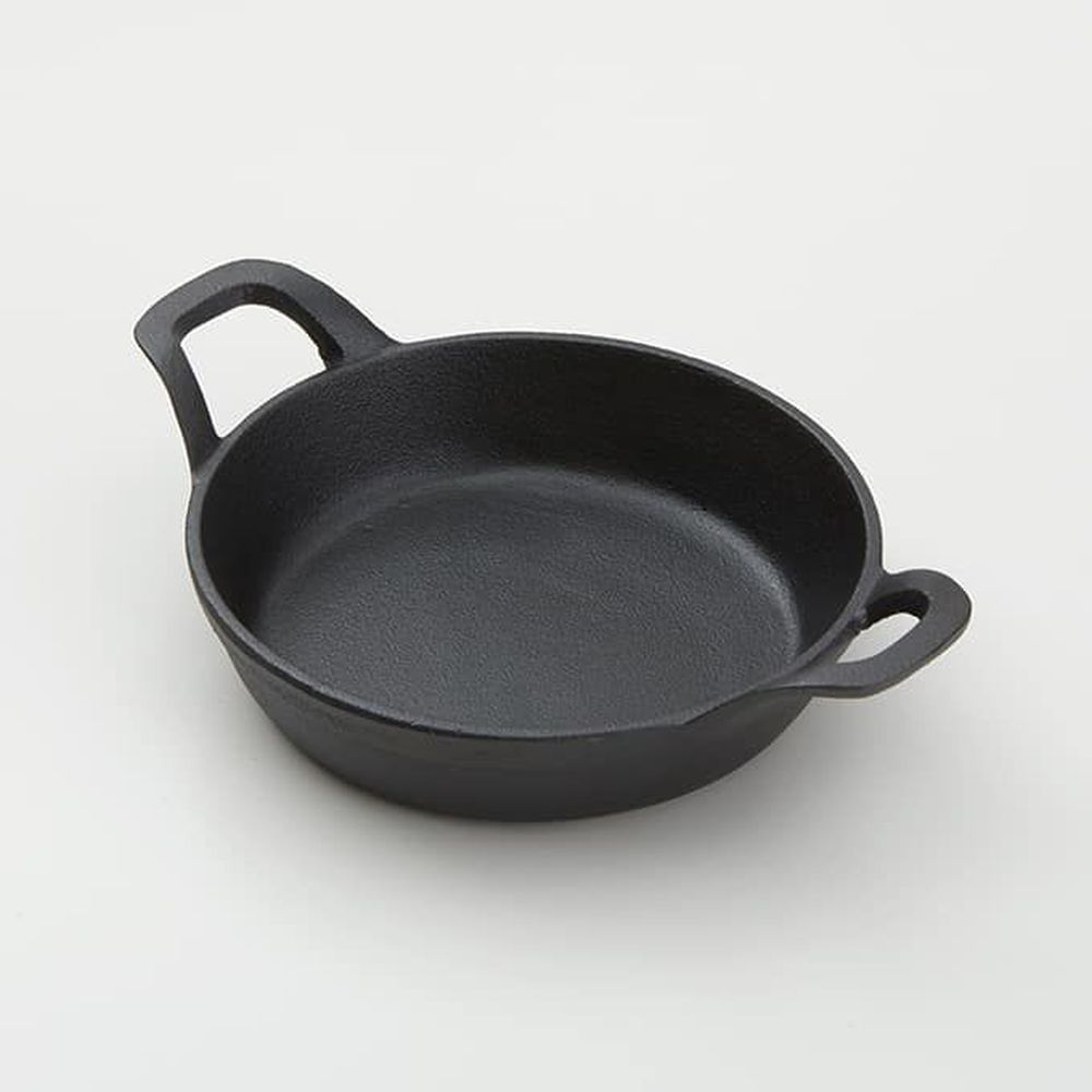 American Metalcraft Black Cast Iron Small Round Casserole With Handles, 19 Ounce Capacity -- 8 Per Case