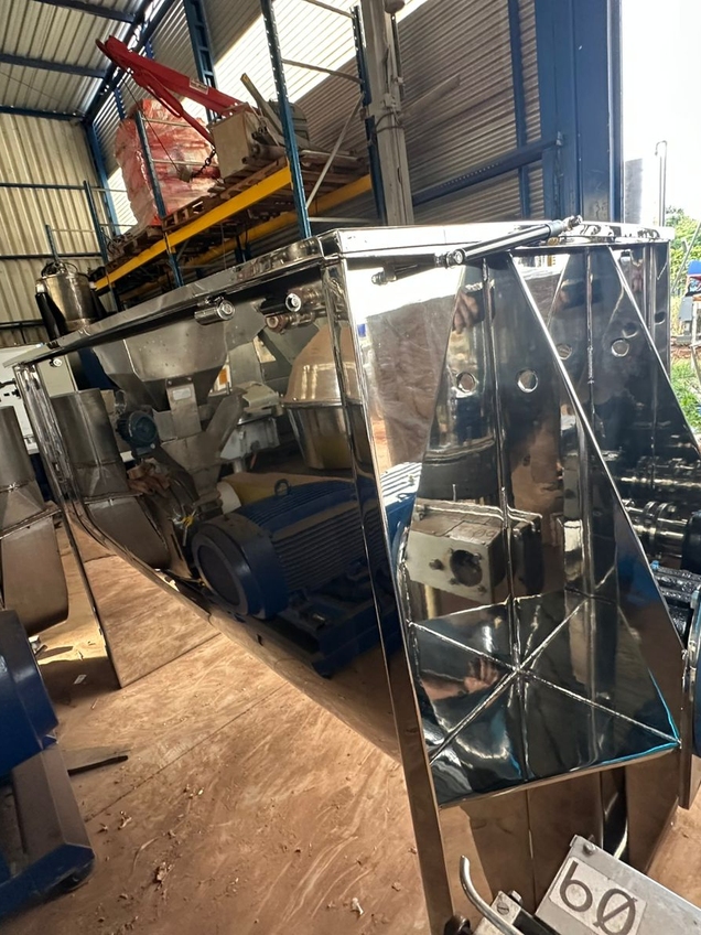 RIBBON BLENDER 1.300 LITROS