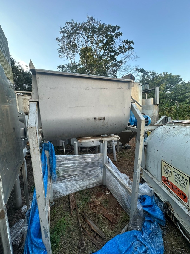 RIBBON BLENDER 300 LITROS