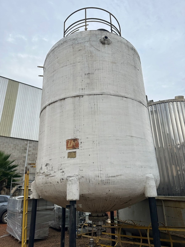 TANQUE EM FIBRA DE VIDRO