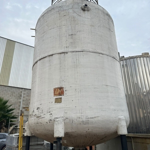 TANQUE EM FIBRA DE VIDRO