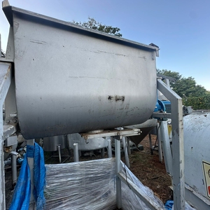 RIBBON BLENDER 300 LITROS