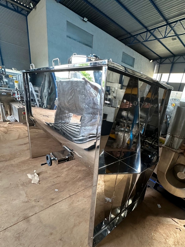 RIBBON BLENDER 1.300 LITROS
