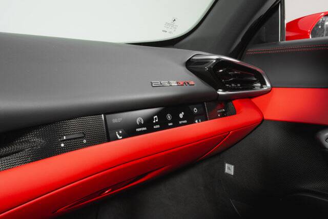 2022 296 GTB picture #15