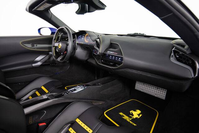 2022 SF90 Spider picture #18