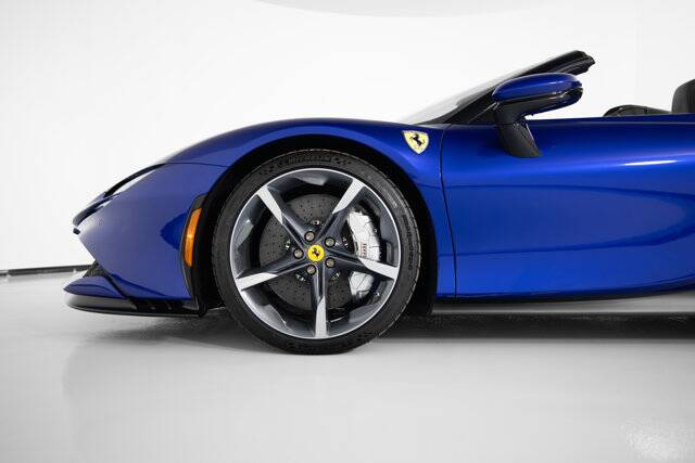 2022 SF90 Spider picture #10