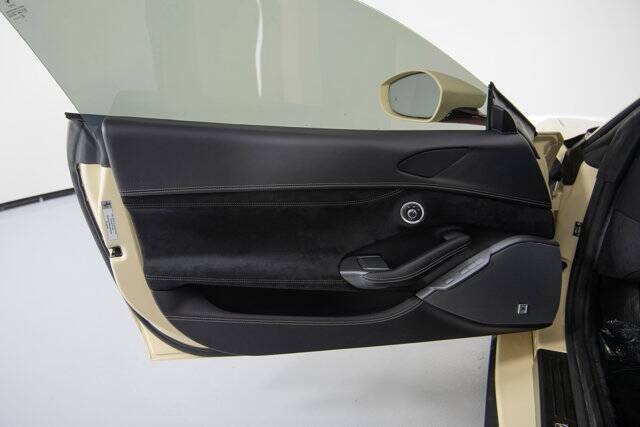 2023 Portofino M picture #11