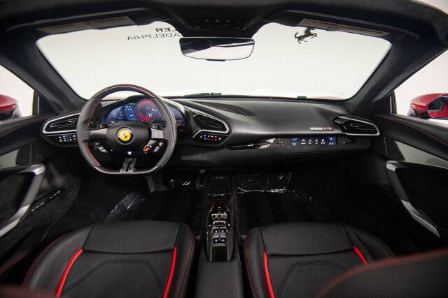 2023 296 GTS picture #18