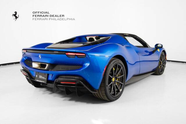 2023 296 GTS picture #8