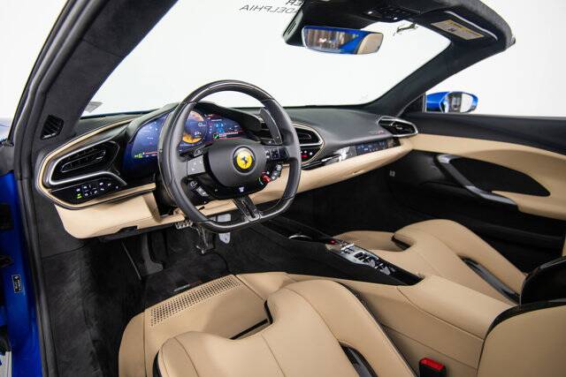 2023 296 GTS picture #13