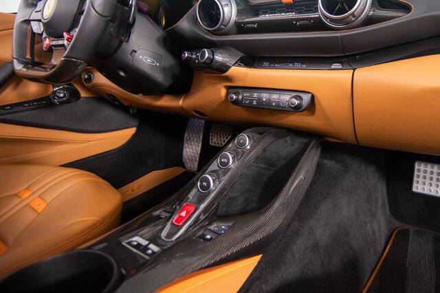 2022 812 GTS picture #15