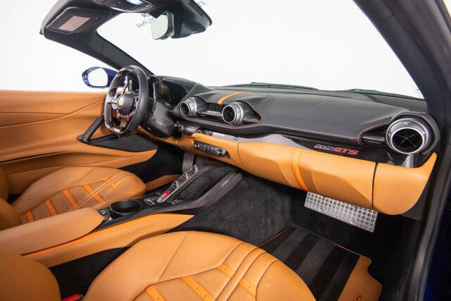 2022 812 GTS picture #17