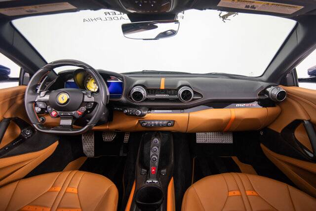 2022 812 GTS picture #18