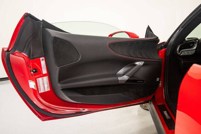 2025 SF90 Spider picture #11