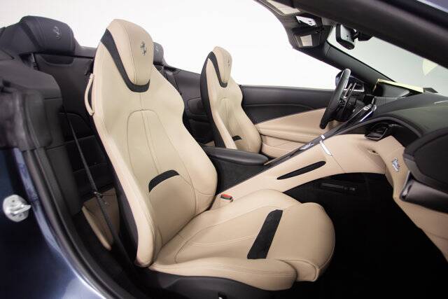 2024 Roma Spider picture #16