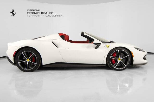 2025 296 GTS picture #9