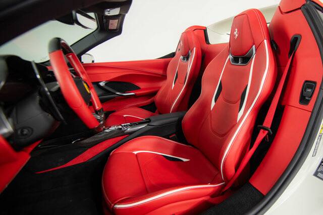 2025 296 GTS picture #13