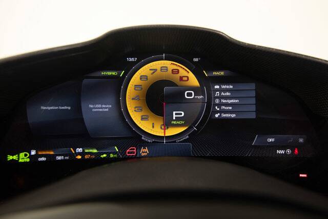 2025 296 GTS picture #15