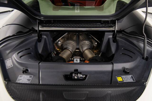 2025 296 GTS picture #19