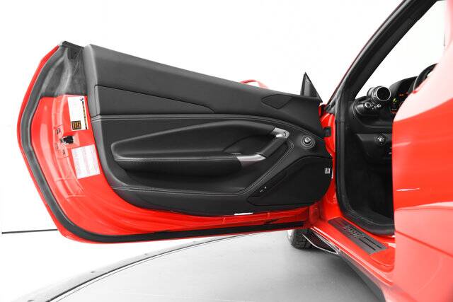 2020 F8 Tributo picture #10