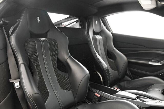 2020 F8 Tributo picture #17