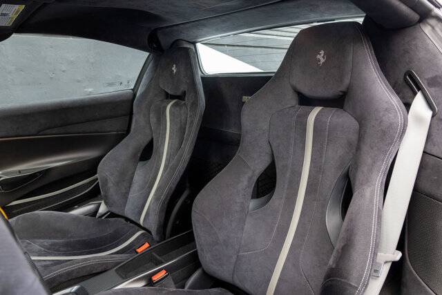 2020 488 Pista Spider picture #12