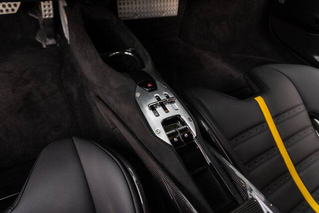 2023 SF90 Stradale picture #14