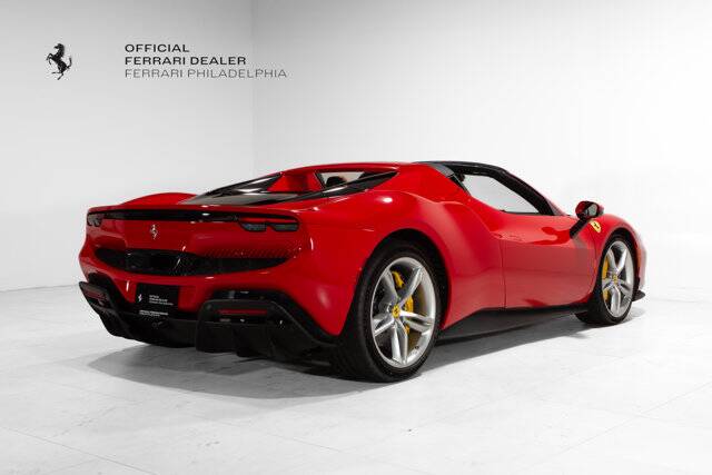 2023 296 GTS picture #8