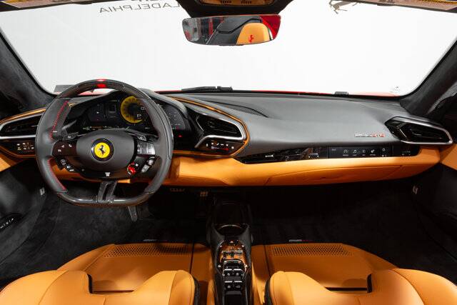 2023 296 GTS picture #18