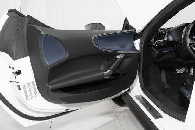 2022 SF90 Stradale picture #10