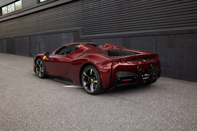 2025 SF90 Spider picture #6