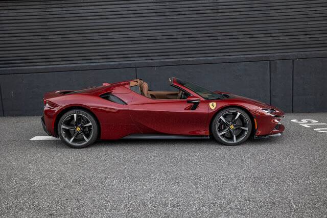 2025 SF90 Spider picture #7