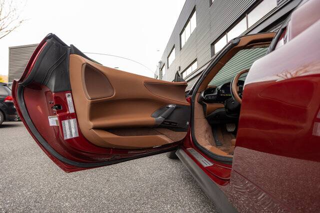 2025 SF90 Spider picture #9