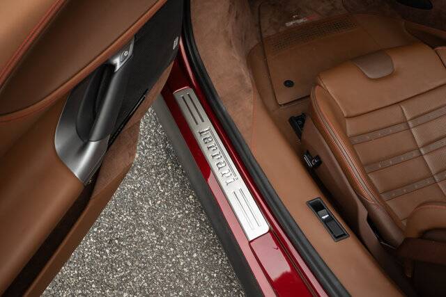 2025 SF90 Spider picture #10