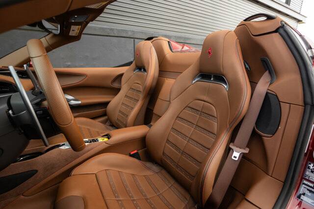 2025 SF90 Spider picture #11