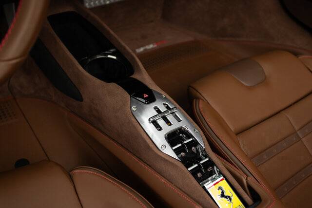 2025 SF90 Spider picture #15