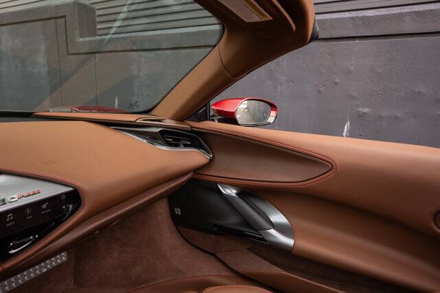 2025 SF90 Spider picture #16