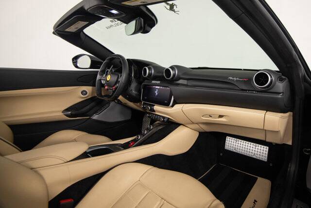 2022 Portofino M picture #17