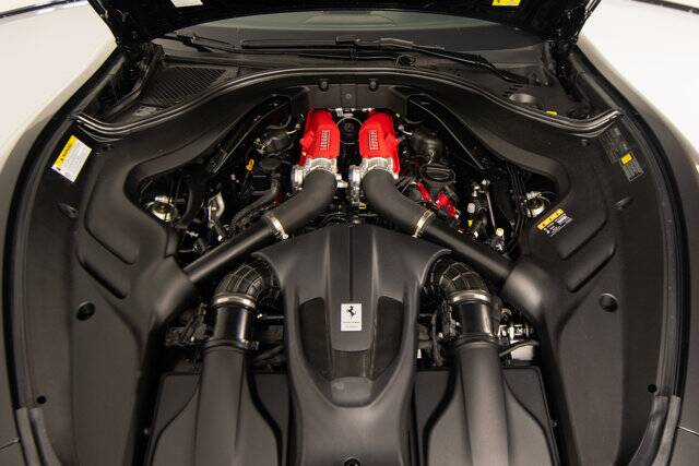 2025 Roma Spider picture #19