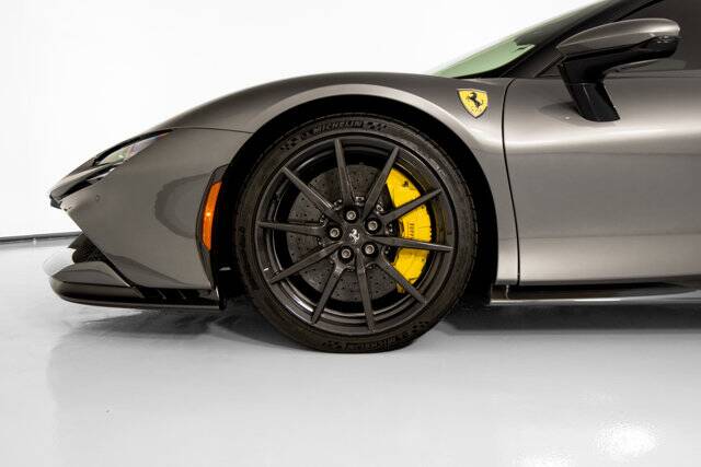 2021 SF90 Stradale picture #9