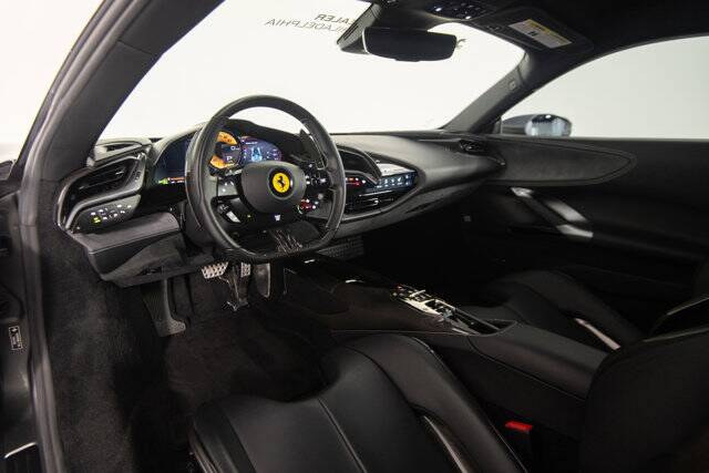 2021 SF90 Stradale picture #13