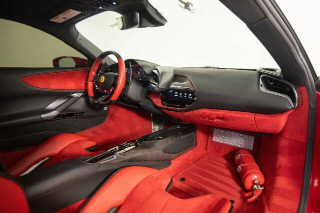 2022 SF90 Stradale picture #18