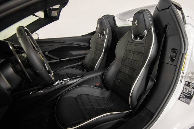 2024 296 GTS picture #12