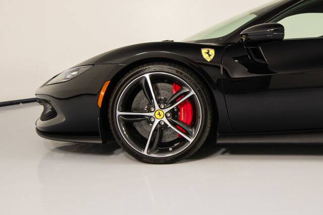 2025 296 GTB picture #10