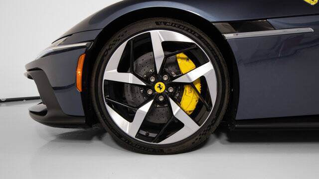 2025 12Cilindri picture #12