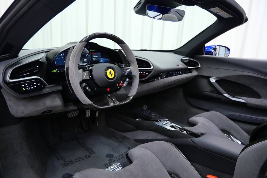 2025 296 GTS -As New With 181 Miles, 818 Horsepower, Carbon Racing Seats picture #5