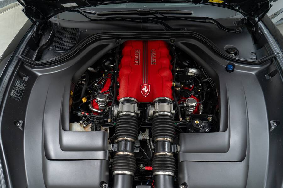 2011 California -Daytona Seats, Carbon Fiber Driving Zone, Carbon Dash Inserts picture #4