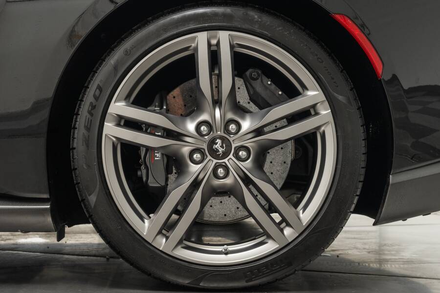 2020 Portofino -Lots Of Interior Carbon, Square Quilting, Magneride Suspension picture #3